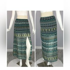 No Boundaries Maxi Skirt / Size M